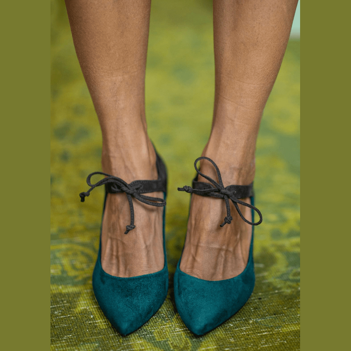 LUCREZIA | DÉCOLLETÉ CON LACCIO ALLA CAVIGLIA