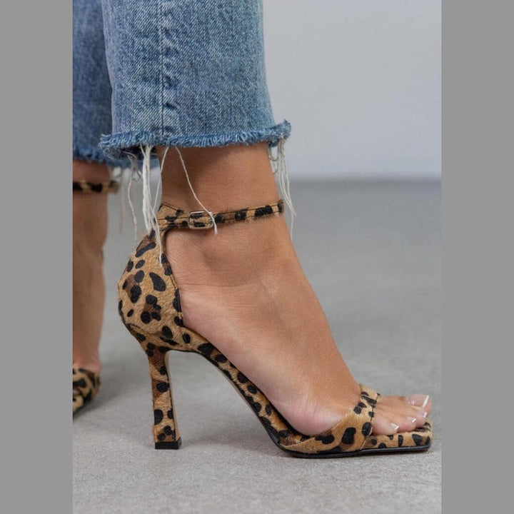 AFRICA | Eleganti Sandali con Tacco Alto Animalier per un Look Chic e Unico
